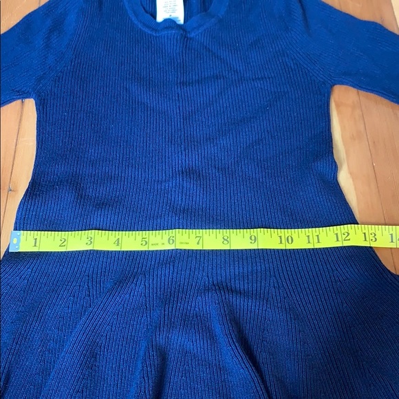 Carmen Marc Valvo Navy Blue Peplum Top - Picture 8 of 10